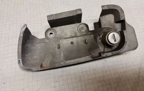 Opel Astra G Front door lock (next to the handle) 