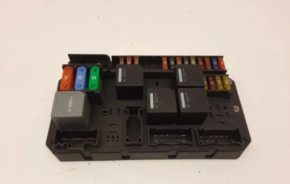 Jaguar XJ X351 Fuse module AW9314A073BC 518987029