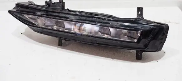 Skoda Superb B8 (3V) Front fog light 3V0941700B