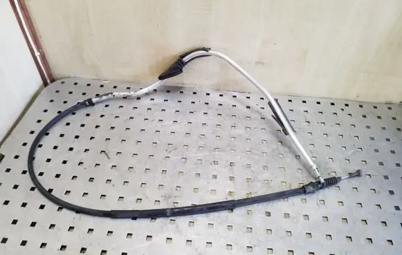 Handbrake/parking brake wiring cable