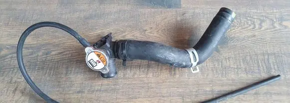 Hyundai ix20 Engine coolant pipe/hose
