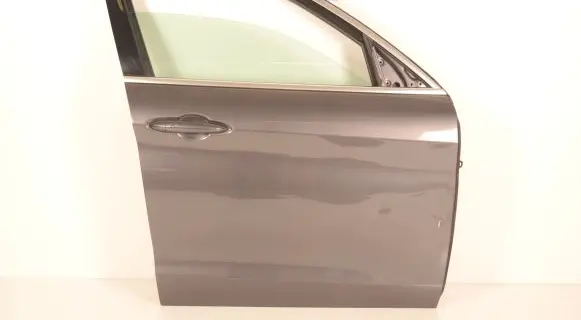 Alfa Romeo Stelvio Front door