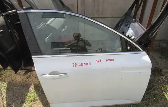 Renault Talisman Front door