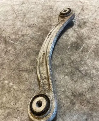 Mercedes-Benz C W204 Rear control arm 20409Fl1