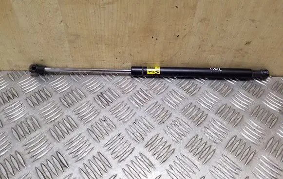 Lexus CT 200H Tailgate/trunk strut/damper