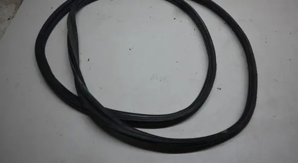 Citroen C3 Picasso Trunk rubber seal (body) 