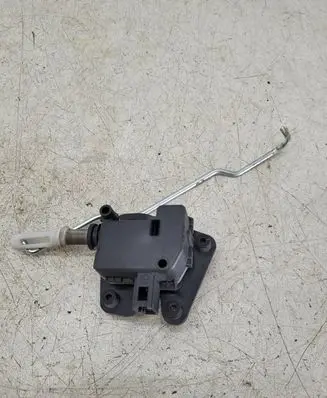Audi A3 S3 8P Tailgate boot lock/latch motor 8E9827833