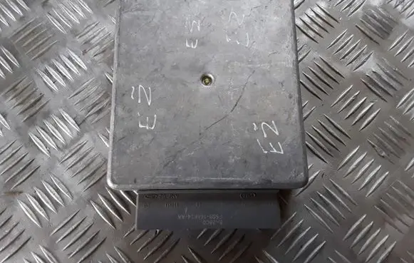 Mazda 626 Engine control unit/module F7FF12A650BJ