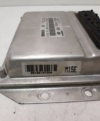 Hyundai Tucson JM Engine control unit/module 3910427300 7JJ4TI01 0281011694