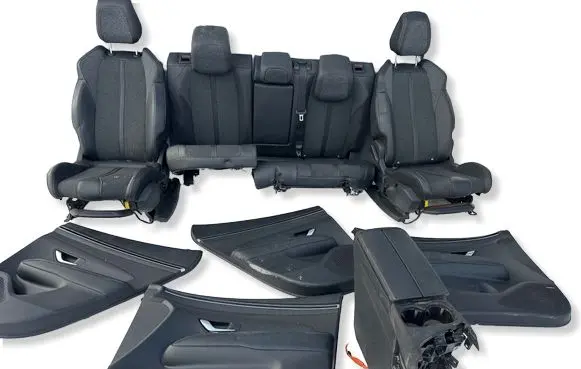 Peugeot 3008 II Seat set 