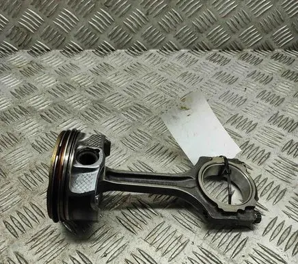 Ford Mustang VI Piston CR3E6200B1A JR3E6110AD