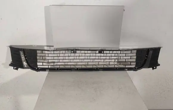 Honda Accord Front bumper lower grill 71102TL0G0