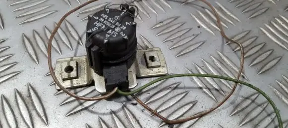Mercedes-Benz E W124 Sensor 0255455028 09925125