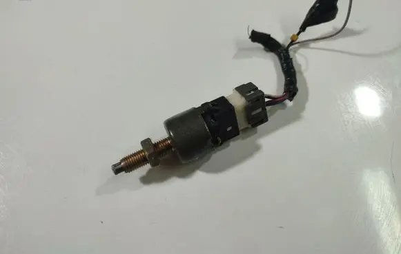 KIA Sorento Brake pedal sensor switch 