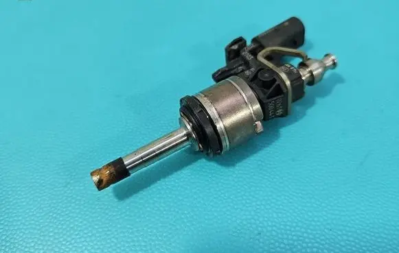 Skoda Scala Fuel injector 0261500443 IMPRK1539342