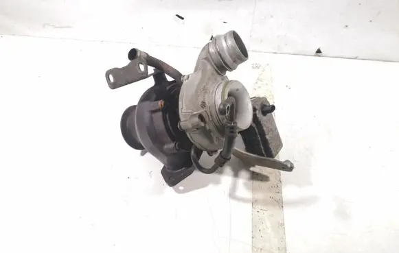 BMW 3 E90 E91 Turbo 8513122 18467110DE 14240464