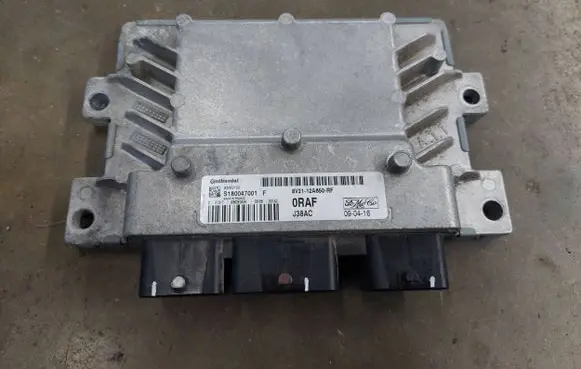 Ford Fiesta Engine control unit/module 8V2112A650RF S180047001F