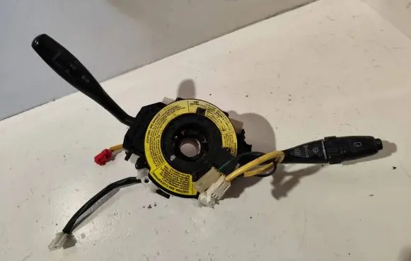 Wiper turn signal indicator stalk/switch