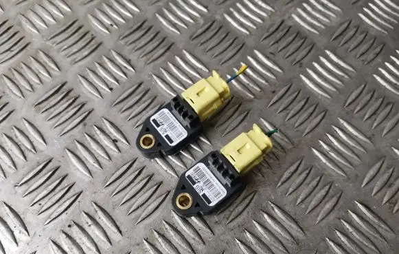 Hyundai i30 Airbag deployment crash/impact sensor 959202H000