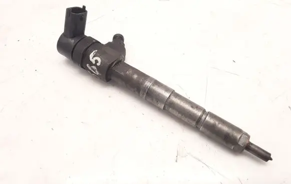 Fuel injector