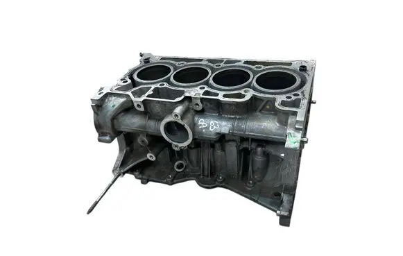 Nissan Qashqai Engine block 110112878R 147977A