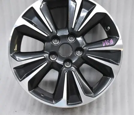Suzuki SX4 S-Cross R17 alloy rim 