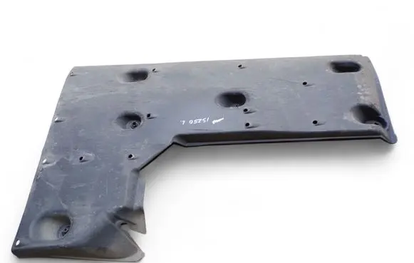 Lexus IS 220D-250-350 Engine splash shield/under tray 5816553020