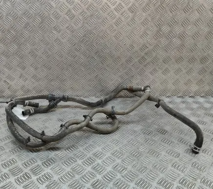 Tesla Model X Engine coolant pipe/hose 104769000C