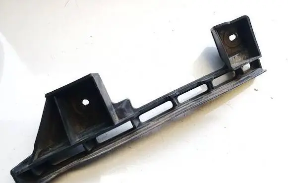 Volkswagen Touran I Front bumper mounting bracket 1t0807890b