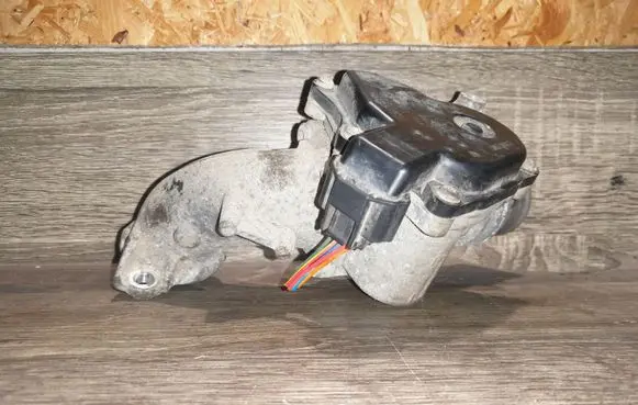Nissan Qashqai Throttle valve 8200614985 053128113