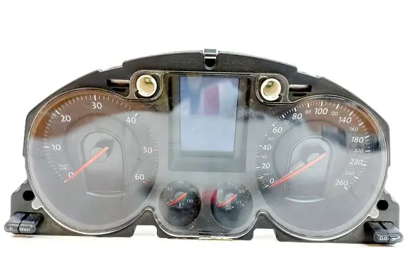 Volkswagen PASSAT B6 Speedometer (instrument cluster) 3C0920870QX