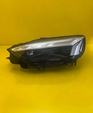Audi A5 Headlight/headlamp 8W6941085