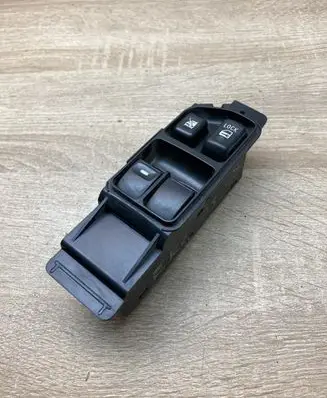 Mitsubishi Eclipse Electric window control switch MN141173