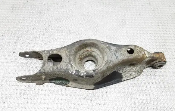 Chrysler 300 - 300C Rear control arm