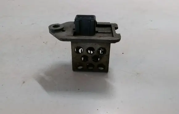 Peugeot 307 Fan control module 9641212580