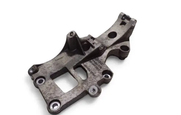 Volkswagen Golf V Generator/alternator bracket 06F903143E