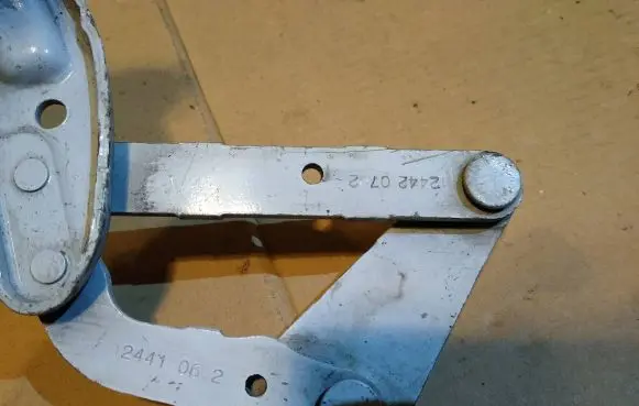 Opel Movano A Engine bonnet/hood hinges 352479