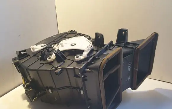 Interior heater climate box assembly