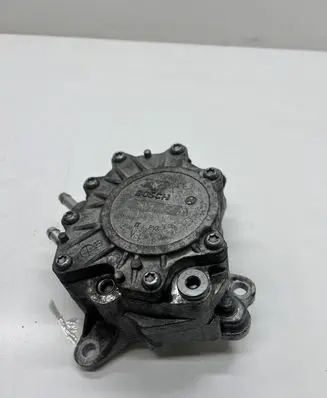 Volkswagen Touran I Fuel injection high pressure pump 03G145209C