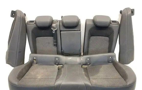 Opel Insignia B Second row seats