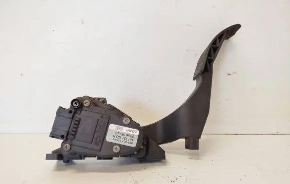 Volkswagen Golf IV Accelerator throttle pedal 1J1721503H 6PV00777001