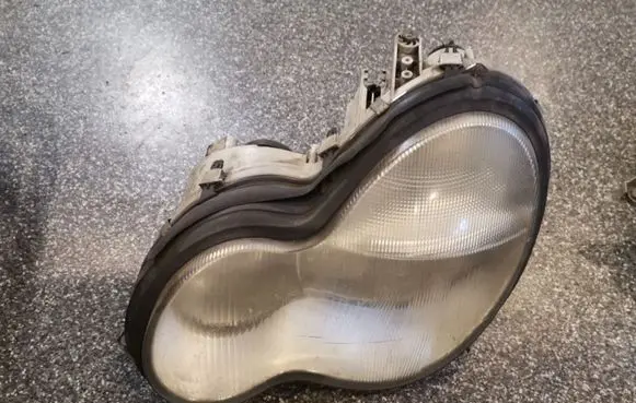 Mercedes-Benz C W203 Headlight/headlamp