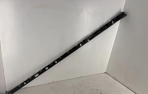 Tesla Model X Sill supporting ledge 104669000B