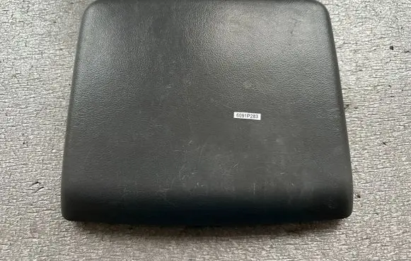 Nissan Patrol Y60 Glove box lid/cover 9692002J01
