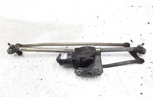 Saab 9-5 Front wiper linkage 