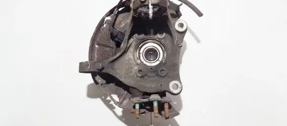 Volkswagen PASSAT B6 Front wheel hub