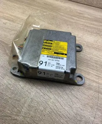 Toyota Corolla Verso AR10 Airbag control unit/module 891700F031 213819103