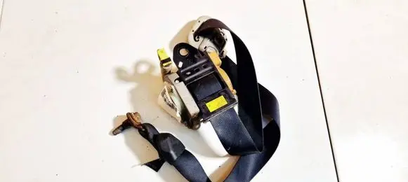 Toyota Corolla E120 E130 Front seatbelt 7321002121 290903
