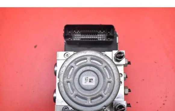 Volvo S90, V90 ABS Pump P31680101