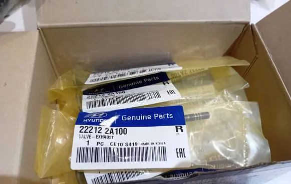 Hyundai i40 Other cylinder head part 222122A100